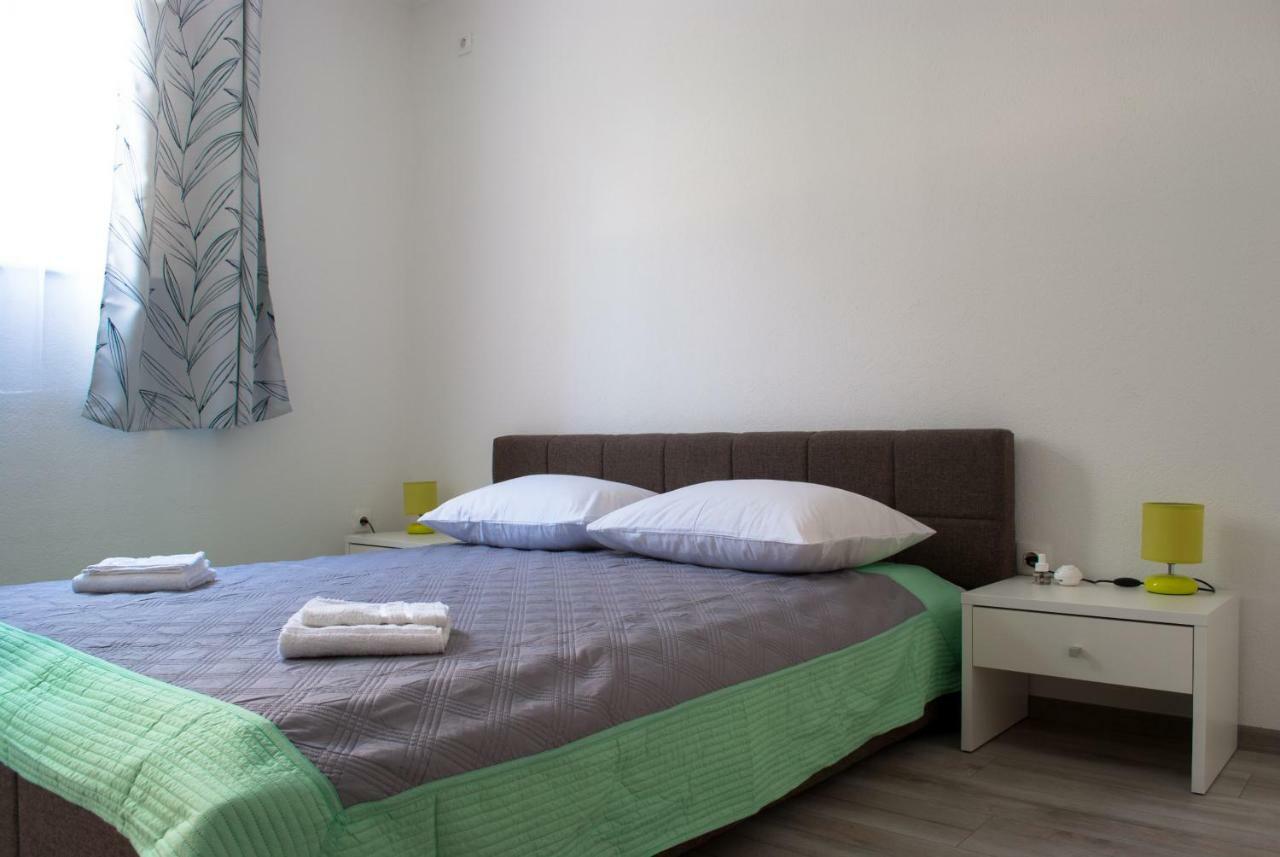Iva Apartment Kastela Exterior photo