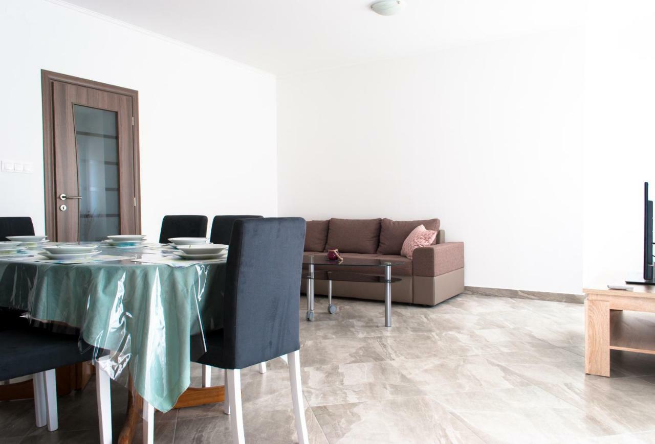 Iva Apartment Kastela Exterior photo