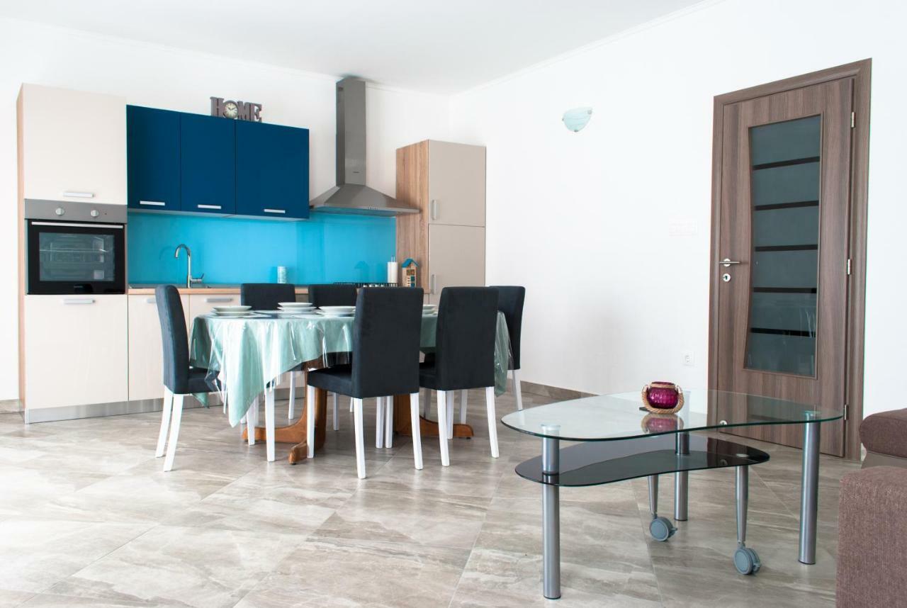 Iva Apartment Kastela Exterior photo
