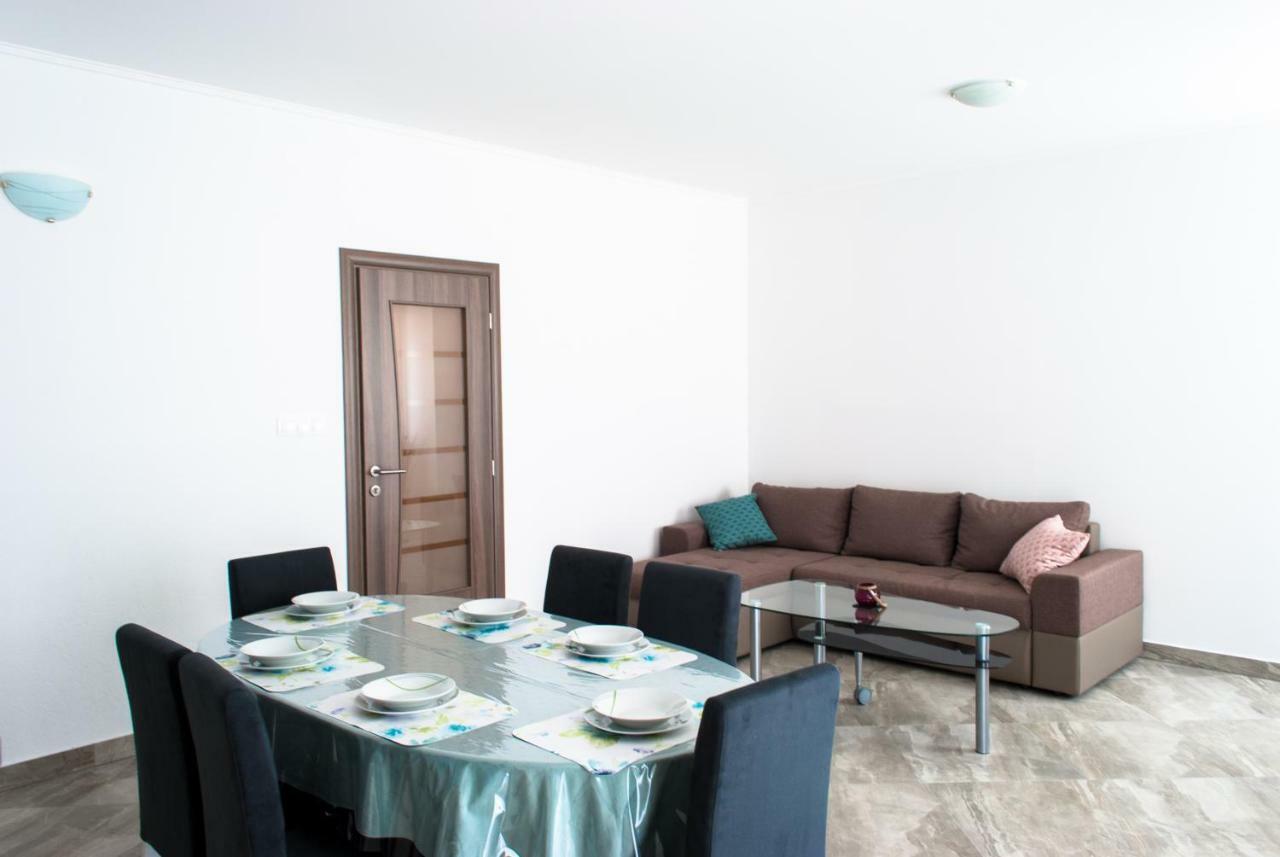 Iva Apartment Kastela Exterior photo