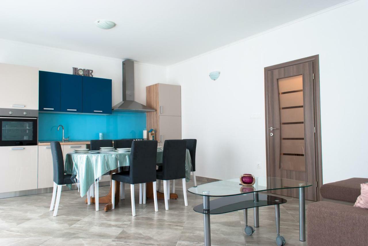 Iva Apartment Kastela Exterior photo